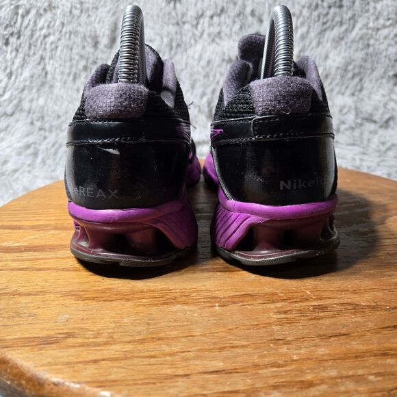 2012 Nike Reax Rocket 2 Womens Size 7 Retro Y2K Black/Purple Shoes 454175-003 - Picture 3 of 9